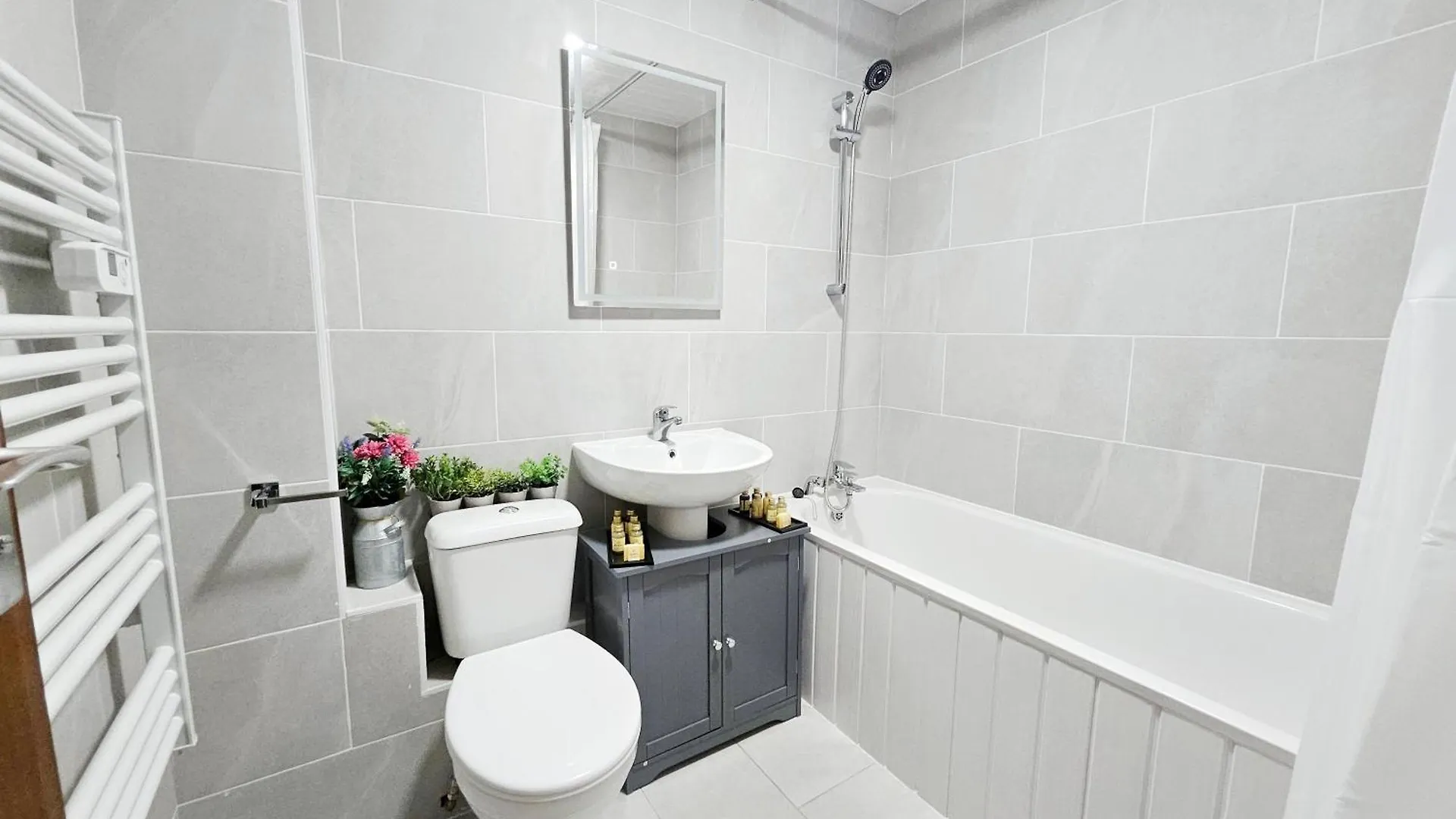 Gdy2 - The Green Dragon Apartment Londres